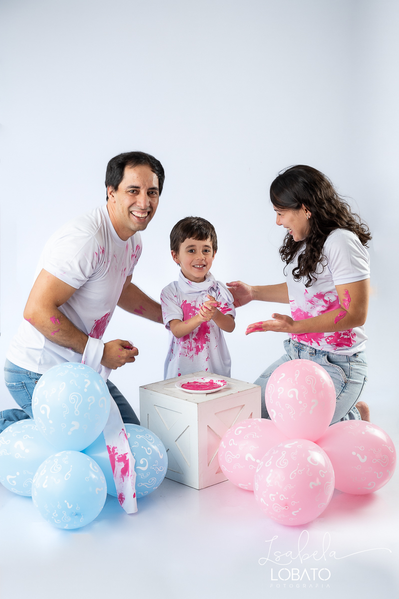 ensaio-fotografico-de-revelacao-do-sexo-do-bebe-ensaio-gestante-estudio-cha-revelacao-sera-menino-ou-menina-exame-de-sexagem-fetal-revelaco-do-sexo-do-bebe-em-ensaio-fotografico-fotografa-de-gestante-melhor-fotografa-de-barbacena-isabela-lobato-fotografia