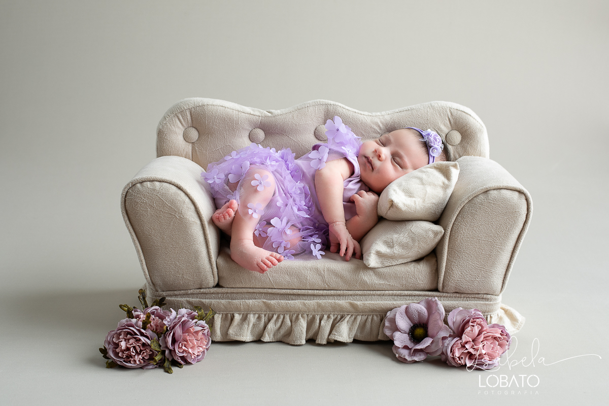 ensaio-fotografico-de-bebe-recem-nascido-ensaio-newborn-em-barbacena-estudio-fotografico-em-barbacena-isabela-lobato-fotografia-fotografa-de-batizado-em-barbacena-a-melhor-fotografa-de-barbacena-e-regiao-isabela-lobato-fotografia-fotos-de-newborn