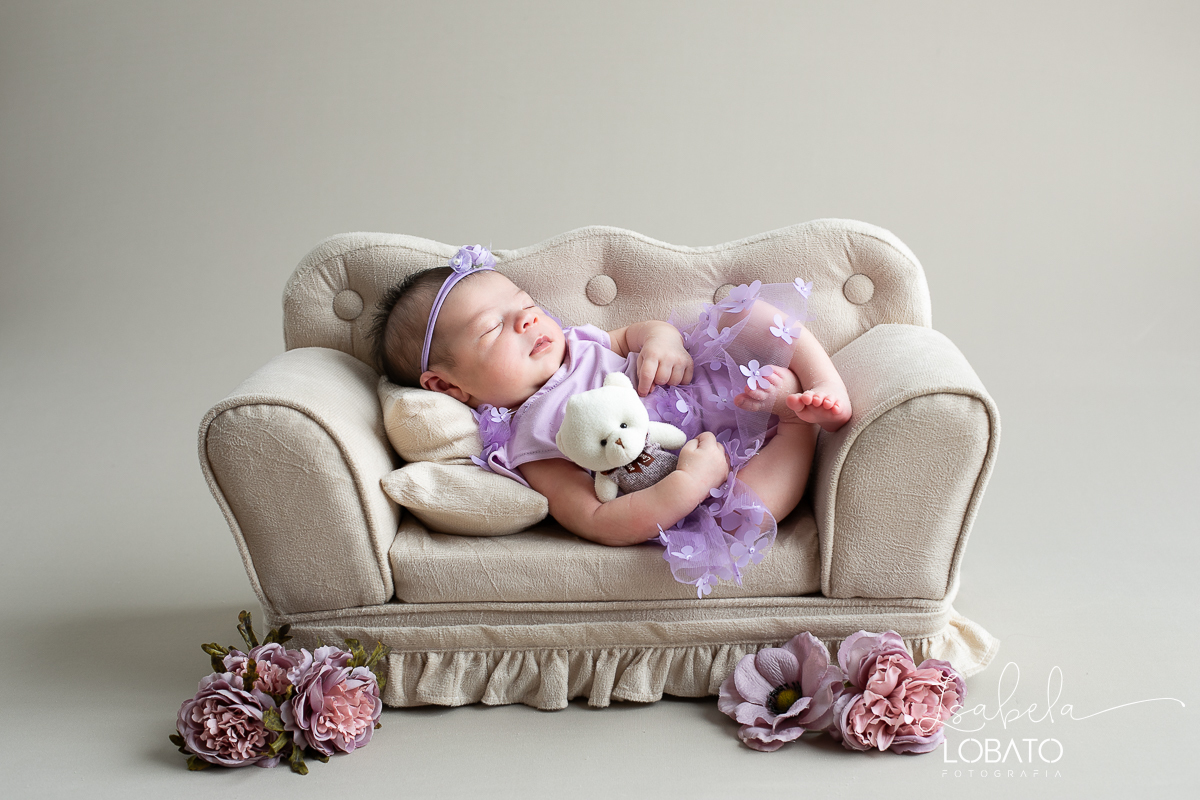 ensaio-fotografico-de-bebe-recem-nascido-ensaio-newborn-em-barbacena-estudio-fotografico-em-barbacena-isabela-lobato-fotografia-fotografa-de-batizado-em-barbacena-a-melhor-fotografa-de-barbacena-e-regiao-isabela-lobato-fotografia-fotos-de-newborn