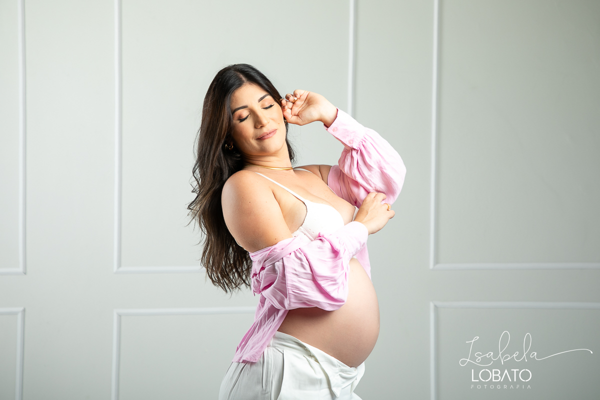 ensaio-gestante-9-meses-roupas-de-gestante-mamae-gestante-modelo-fases-da-gestacao-ensaio-fotografico-gestante-em-estudio-melhor-fotografa-de-barbacena-isabela-lobato-fotografia-estudio-fotografico-especializado-em-gestantes-isabela-lobato-fotografia