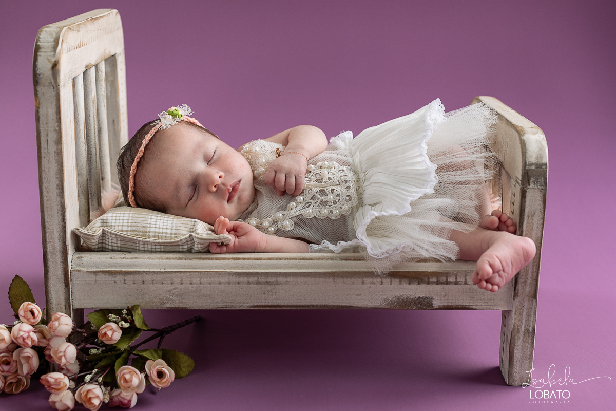Ensaio-fotografico-newborn-fotografa-de-recem-nascido-em-barbacena-e-regiao-fotografa-especializada-em-newborn-isabela-lobato-fotografia-estudio-fotografico-infantil-em-barbacena-mg