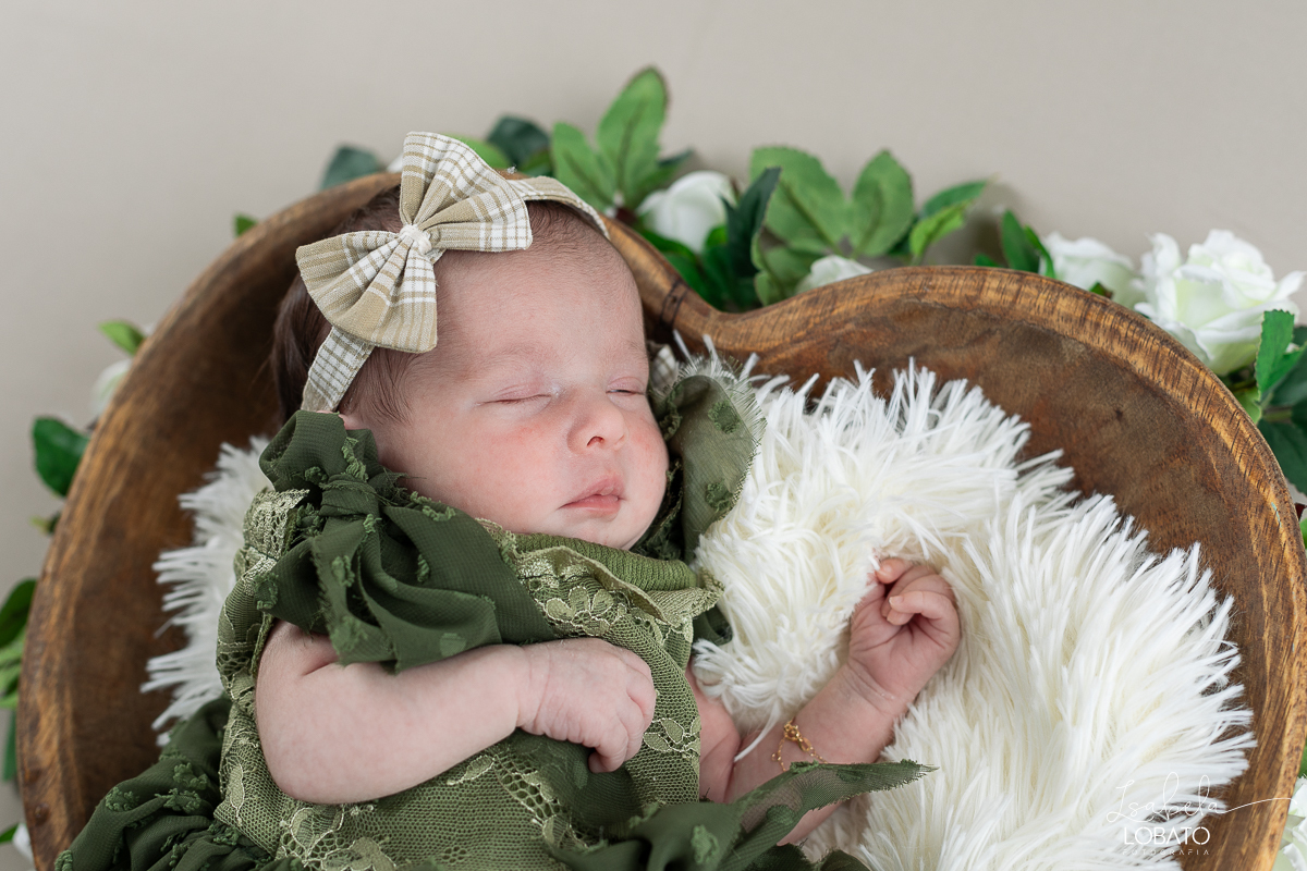 Ensaio-fotografico-newborn-fotografa-de-recem-nascido-em-barbacena-e-regiao-fotografa-especializada-em-newborn-isabela-lobato-fotografia-estudio-fotografico-infantil-em-barbacena-mg