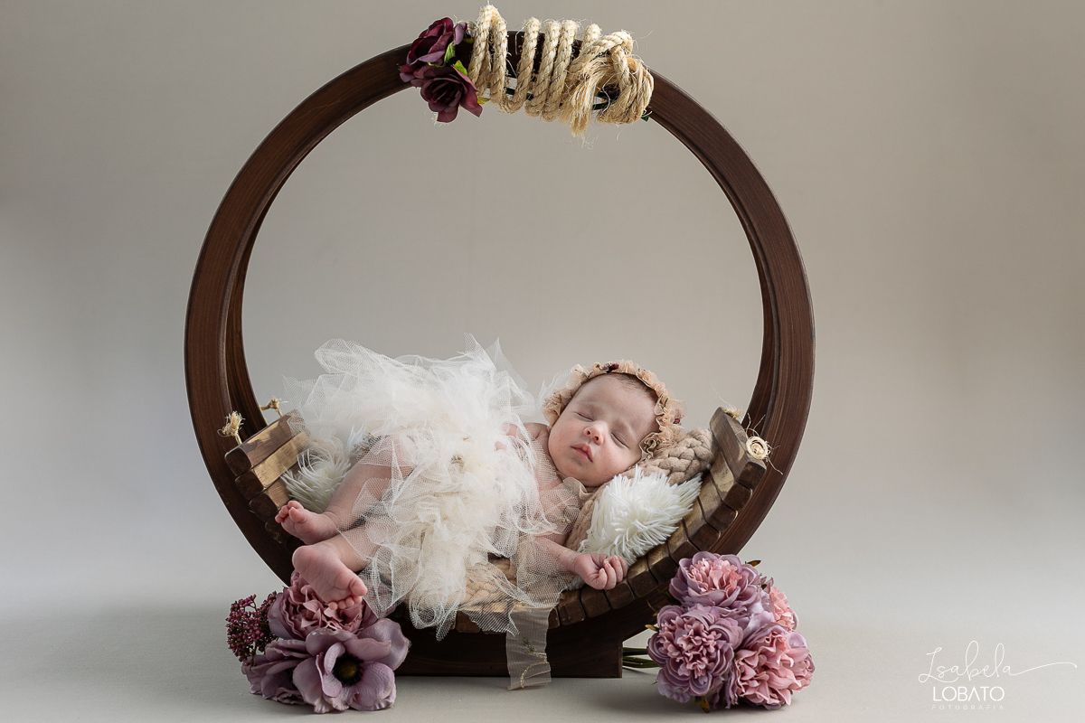 Ensaio-fotografico-newborn-fotografa-de-recem-nascido-em-barbacena-e-regiao-fotografa-especializada-em-newborn-isabela-lobato-fotografia-estudio-fotografico-infantil-em-barbacena-mg
