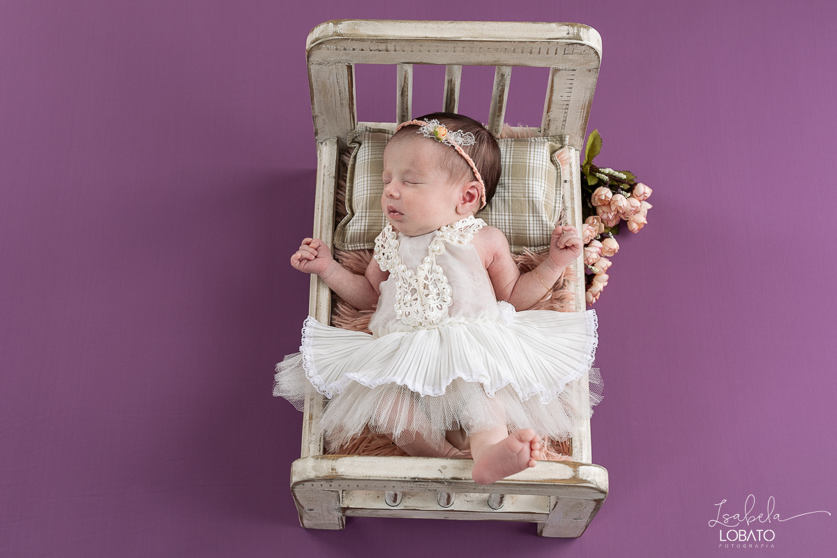 Ensaio-fotografico-newborn-fotografa-de-recem-nascido-em-barbacena-e-regiao-fotografa-especializada-em-newborn-isabela-lobato-fotografia-estudio-fotografico-infantil-em-barbacena-mg