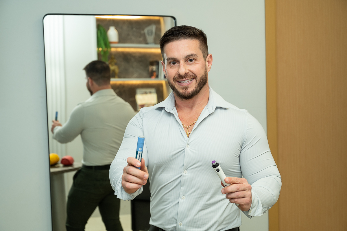 nutrologia-emagrecimento-e-performance-especialista-em-emagrecimento-em-barbacena-clinica-de-emagrecimento-com-saude-medico-nutrologo-em-barbacena-dr-everton-abrantes-retratos-corporativos-de-medico-marketing-medico-fotografa-especialista-em-retratos-bqmg