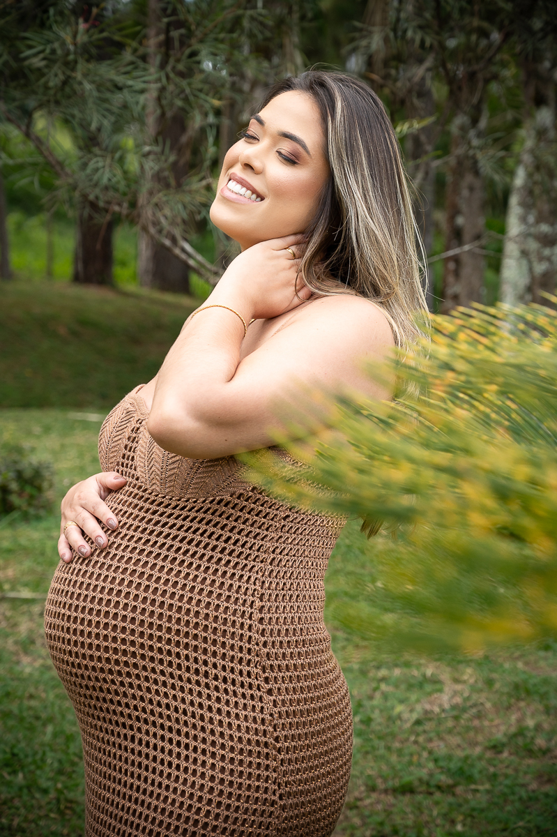 ensaio-gestante-externo-ideia-de-lugar-externo-para-fotos-gestante-em-barbacena-fotografa-de-gestante-em-barbacena-e-regiao-ensaio-fotografico-no-park-hotel-mantiqueira-melhor-fotografa-de-barbacena-isabela-lobato-fotografia-melhor-hotel-em-barbacena