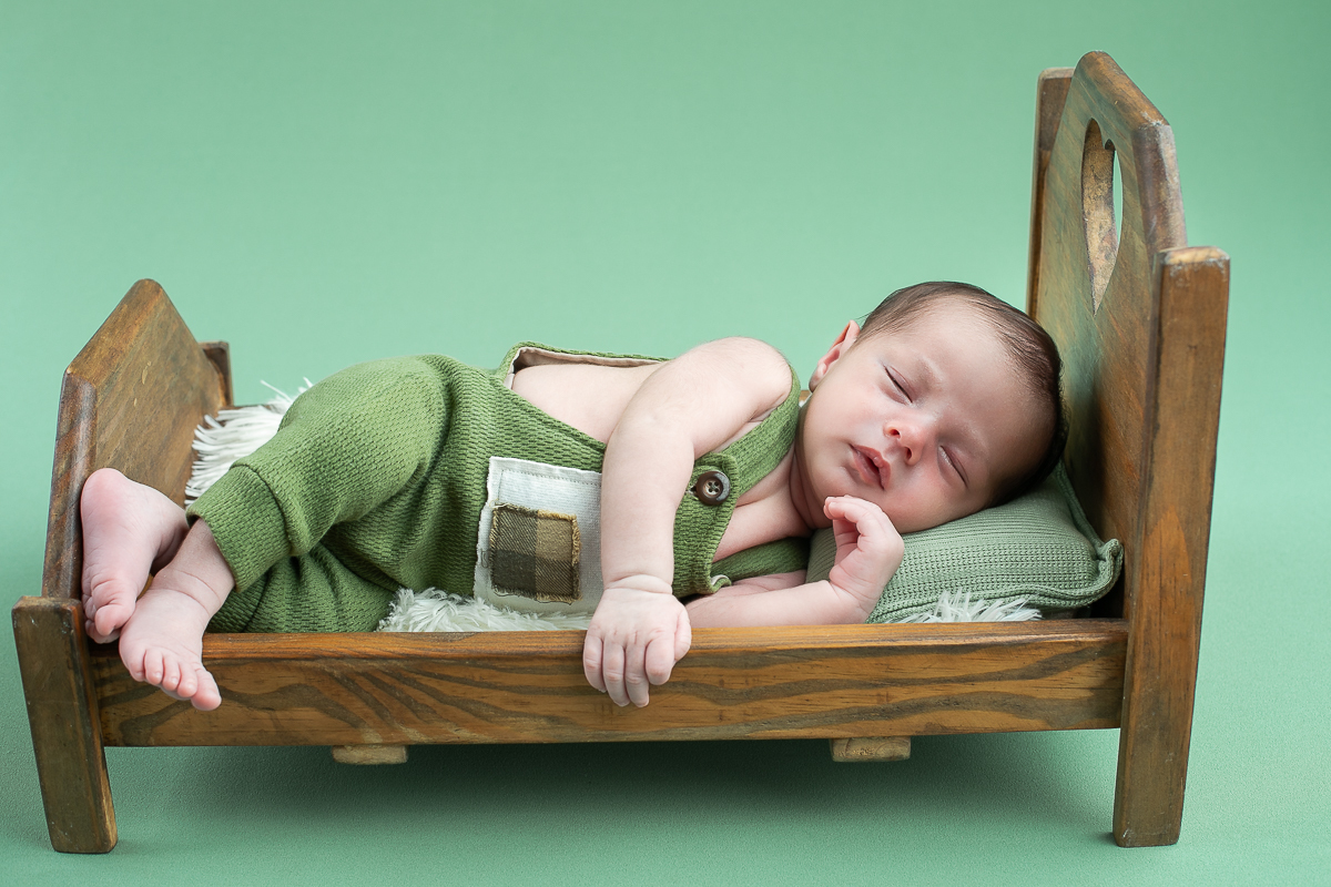 ensaio-newborn-ensaio-fotografico-de-bebe-recem-nascido-fotografa-de-recem-nascido-em-barbacena-minas-gerais-melhor-fotografa-de-conselheiro-lafaiete-barbacena-fotografa-em-alto-rio-doce-fotografa-infantil-minas-gerais-isabela-lobato-fotografia-barbacena