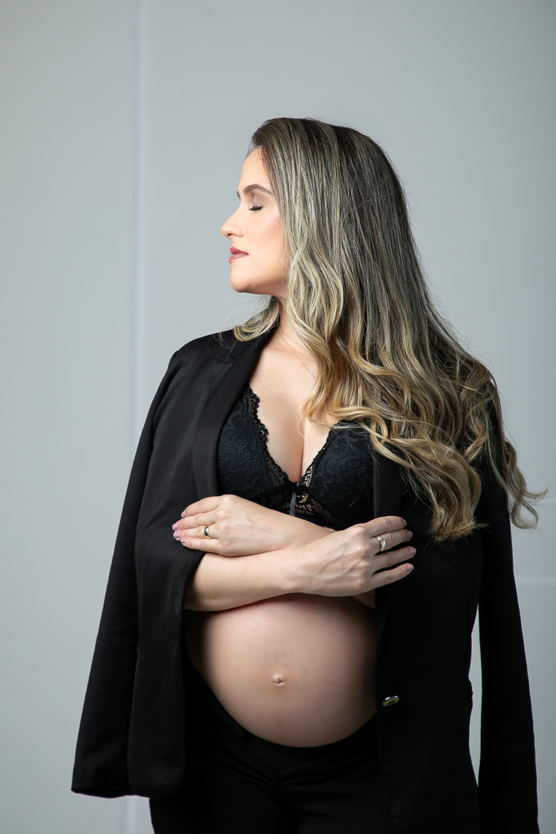 ensaio-gestante-em-barbacena-fotografa-de-gestante-isabela-lobato-fotografia-gestacao-9-meses-look-de-gestante-para-ensaio-fotografico-ensaio-gestante-em-estudio-barbacena-melhor-fotografa-de-gestante-de-barbacena-e-regiao-isabela-lobato-fotografia