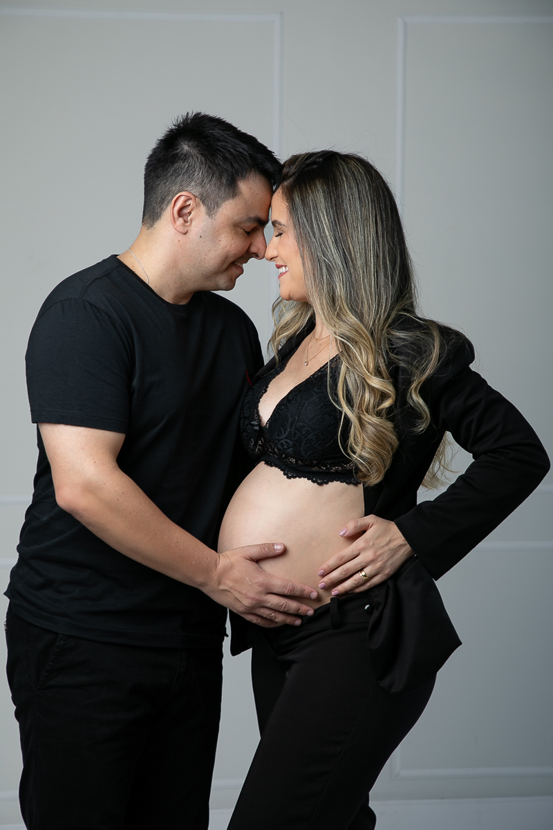 ensaio-gestante-em-barbacena-fotografa-de-gestante-isabela-lobato-fotografia-gestacao-9-meses-look-de-gestante-para-ensaio-fotografico-ensaio-gestante-em-estudio-barbacena-melhor-fotografa-de-gestante-de-barbacena-e-regiao-isabela-lobato-fotografia