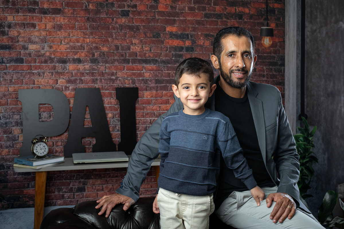 Dia-dos-pais-2025-ensaio-fotográfico-dia-dos-pais-estudio-fotografico-em-barbacena-mg-melhor-fotografa-de-barbacena-isabela-lobato-fotografia