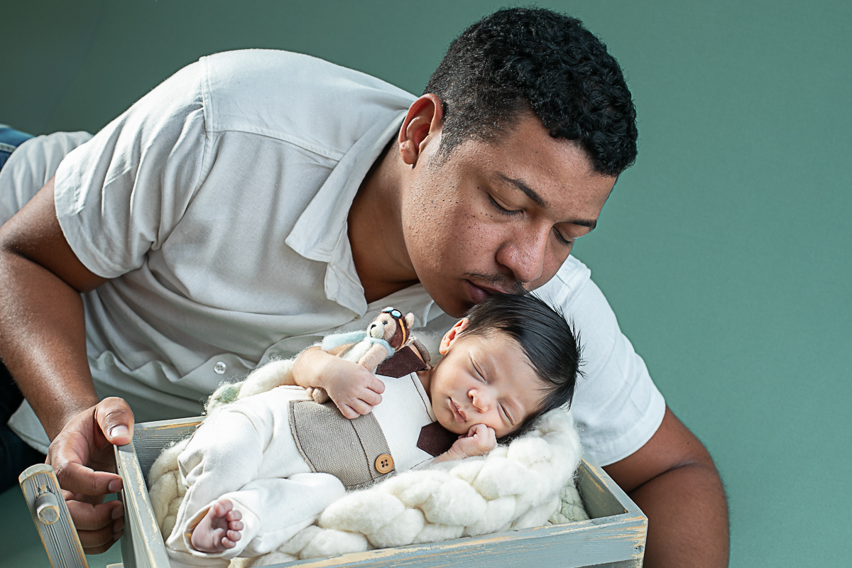 ensaio-newborn-ensaio-fotografico-de-bebe-recem-nascido-fotografa-de-recem-nascido-em-barbacena-minas-gerais-melhor-fotografa-de-conselheiro-lafaiete-barbacena-fotografa-em-alto-rio-doce-fotografa-infantil-minas-gerais-isabela-lobato-fotografia-barbacena