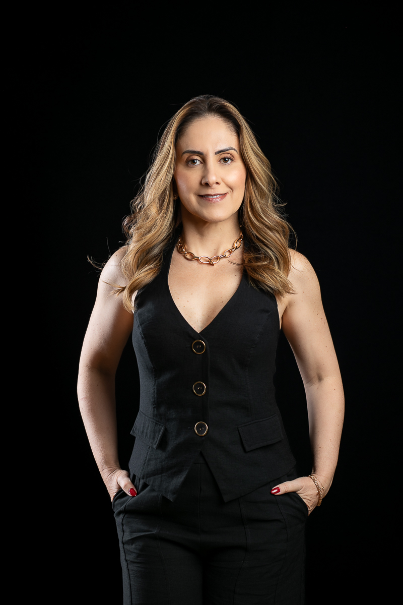 retratos-corporativo-fotos-para-perfil-profissional-fotografo-de-retratos-corporativo-mkt-pessoal-fotos-para-medicos-foto-para-perfil-corporativo-consultorio-medico-cardiologista-em-barbacena-melhor-cardiologista-em-barbacena-mg-mkt-medico-NEC