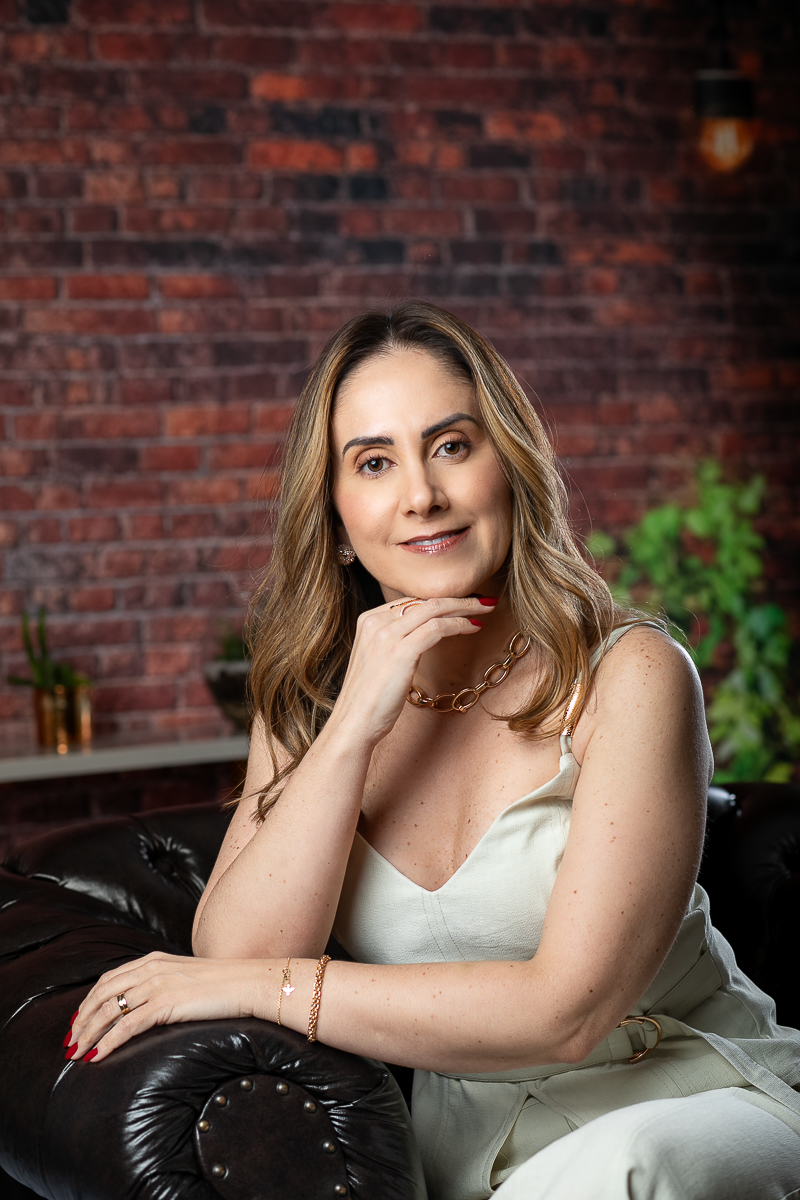 retratos-corporativo-fotos-para-perfil-profissional-fotografo-de-retratos-corporativo-mkt-pessoal-fotos-para-medicos-foto-para-perfil-corporativo-consultorio-medico-cardiologista-em-barbacena-melhor-cardiologista-em-barbacena-mg-mkt-medico-NEC