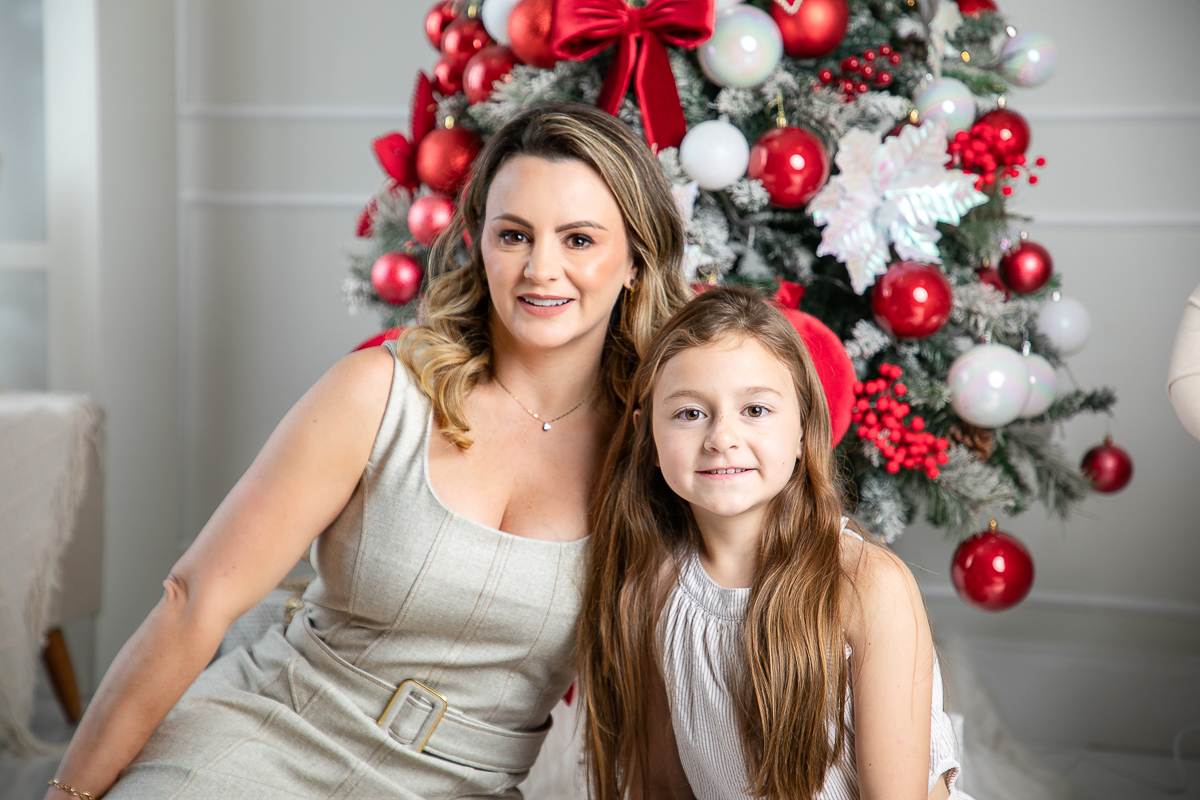 campanha-fotografica-de-natal-cenario-fotografico-de-natal-ideia-de-cenario-de-natal-fundo-fotografico-de-natal-fotos-de-natal-ideias-de-arvore-de-natal-fotos-de-natal-em-familia-natal-2025-tendencias-fotografo-em-barbcena-estudio-de-fotos-isabela-lobato