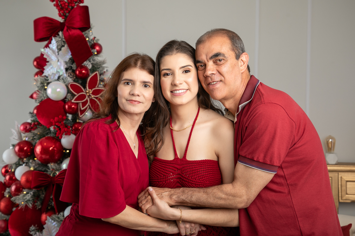 campanha-fotografica-de-natal-cenario-fotografico-de-natal-ideia-de-cenario-de-natal-fundo-fotografico-de-natal-fotos-de-natal-ideias-de-arvore-de-natal-fotos-de-natal-em-familia-natal-2025-tendencias-fotografo-em-barbcena-estudio-de-fotos-isabela-lobato