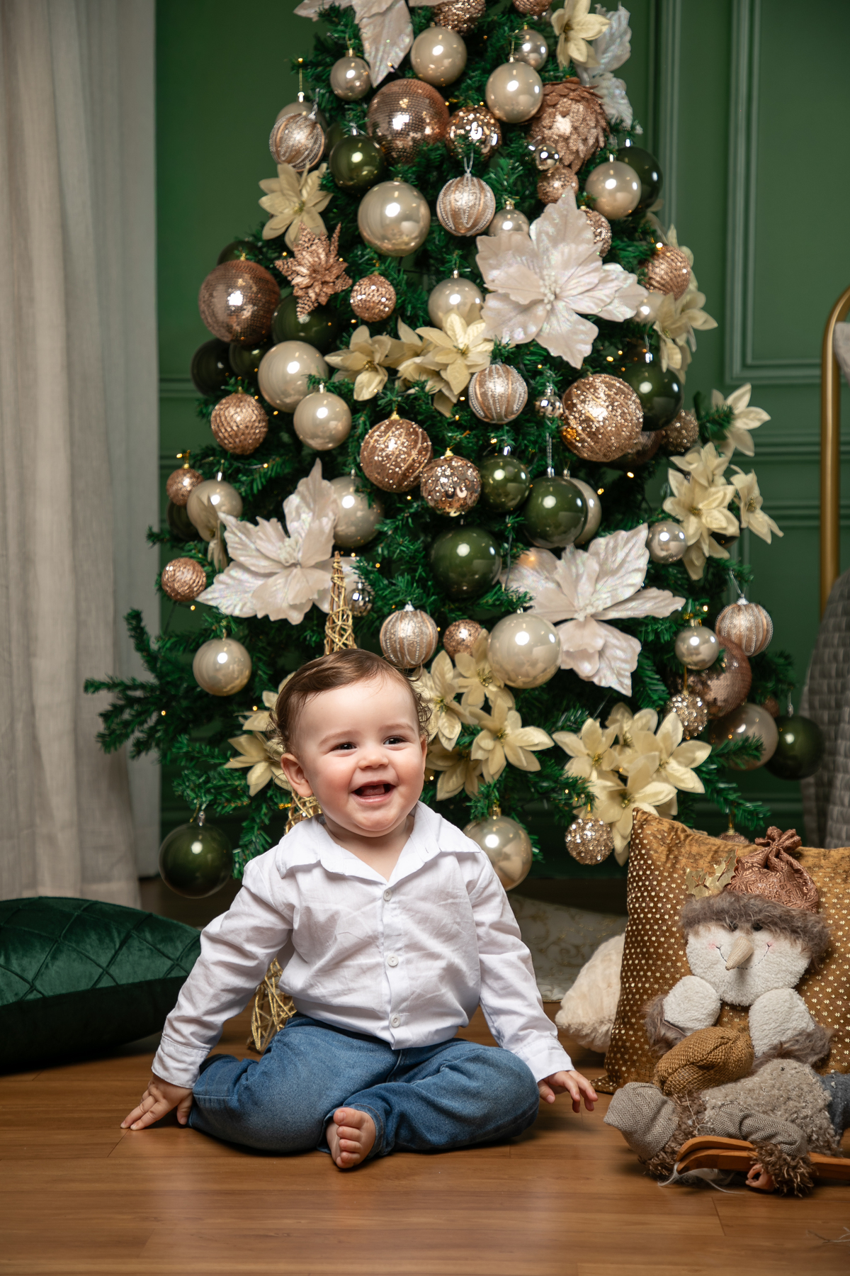 campanha-fotografica-de-natal-cenario-fotografico-de-natal-ideia-de-cenario-de-natal-fundo-fotografico-de-natal-fotos-de-natal-ideias-de-arvore-de-natal-fotos-de-natal-em-familia-natal-2025-tendencias-fotografo-em-barbcena-estudio-de-fotos-isabela-lobato