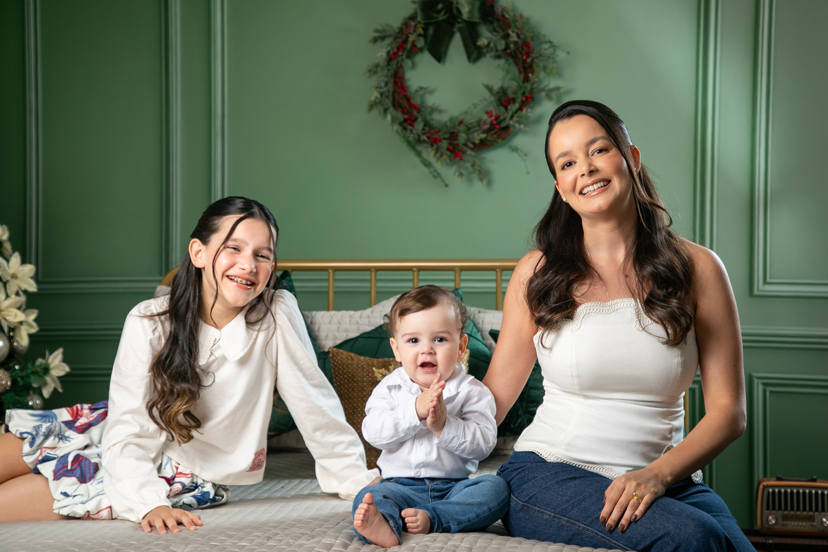 campanha-fotografica-de-natal-cenario-fotografico-de-natal-ideia-de-cenario-de-natal-fundo-fotografico-de-natal-fotos-de-natal-ideias-de-arvore-de-natal-fotos-de-natal-em-familia-natal-2025-tendencias-fotografo-em-barbcena-estudio-de-fotos-isabela-lobato