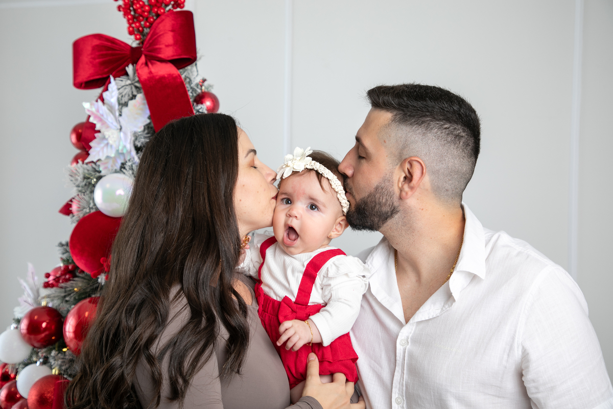 campanha-fotografica-de-natal-cenario-fotografico-de-natal-ideia-de-cenario-de-natal-fundo-fotografico-de-natal-fotos-de-natal-ideias-de-arvore-de-natal-fotos-de-natal-em-familia-natal-2025-tendencias-fotografo-em-barbcena-estudio-de-fotos-isabela-lobato
