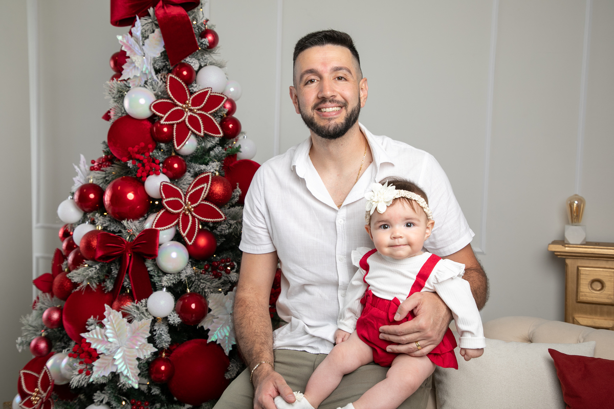 campanha-fotografica-de-natal-cenario-fotografico-de-natal-ideia-de-cenario-de-natal-fundo-fotografico-de-natal-fotos-de-natal-ideias-de-arvore-de-natal-fotos-de-natal-em-familia-natal-2025-tendencias-fotografo-em-barbcena-estudio-de-fotos-isabela-lobato