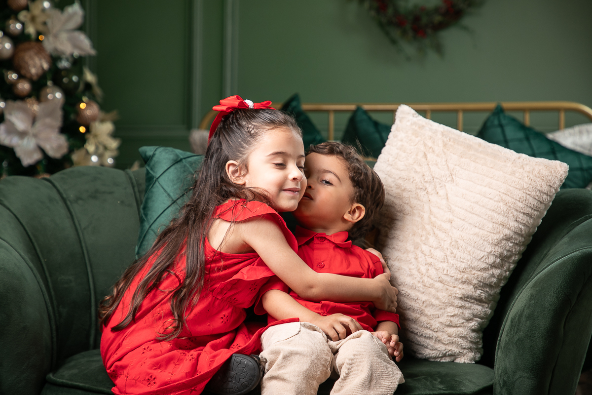 campanha-fotografica-de-natal-cenario-fotografico-de-natal-ideia-de-cenario-de-natal-fundo-fotografico-de-natal-fotos-de-natal-ideias-de-arvore-de-natal-fotos-de-natal-em-familia-natal-2025-tendencias-fotografo-em-barbcena-estudio-de-fotos-isabela-lobato