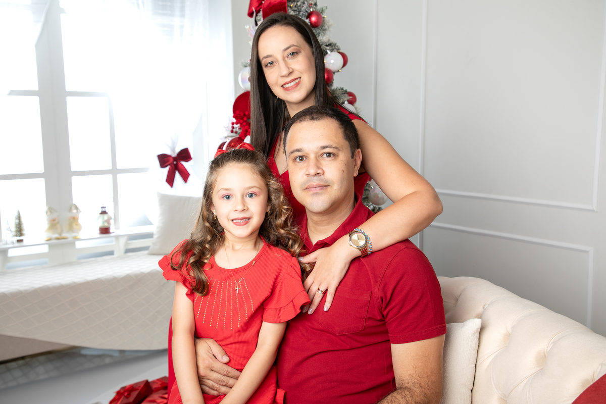 campanha-fotografica-de-natal-cenario-fotografico-de-natal-ideia-de-cenario-de-natal-fundo-fotografico-de-natal-fotos-de-natal-ideias-de-arvore-de-natal-fotos-de-natal-em-familia-natal-2025-tendencias-fotografo-em-barbcena-estudio-de-fotos-isabela-lobato
