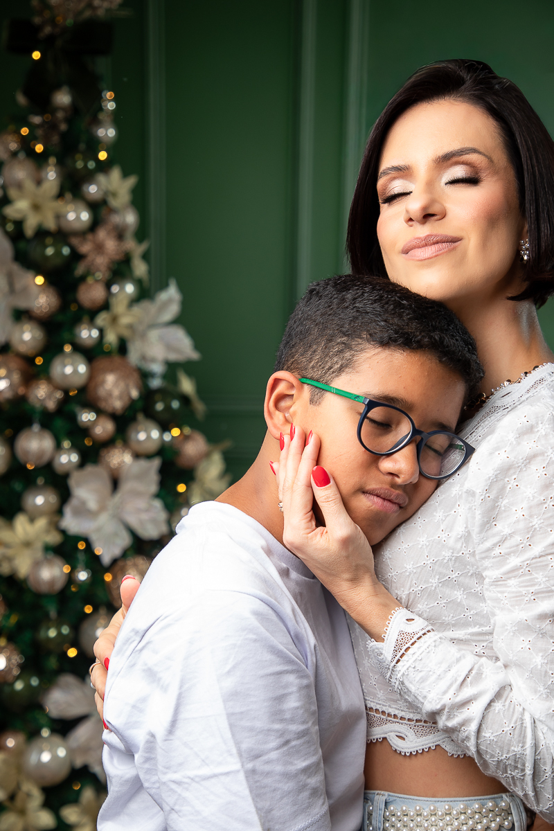 campanha-fotografica-de-natal-cenario-fotografico-de-natal-ideia-de-cenario-de-natal-fundo-fotografico-de-natal-fotos-de-natal-ideias-de-arvore-de-natal-fotos-de-natal-em-familia-natal-2025-tendencias-fotografo-em-barbcena-estudio-de-fotos-isabela-lobato