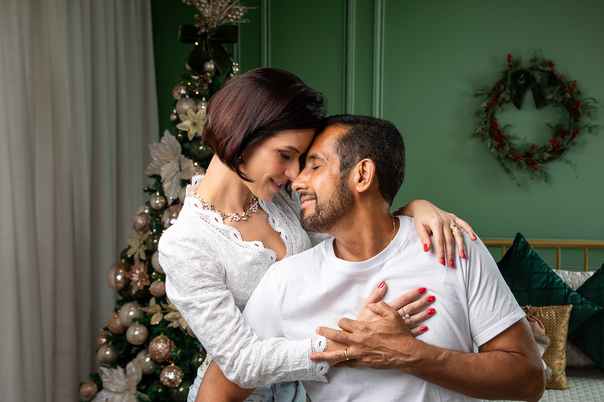 campanha-fotografica-de-natal-cenario-fotografico-de-natal-ideia-de-cenario-de-natal-fundo-fotografico-de-natal-fotos-de-natal-ideias-de-arvore-de-natal-fotos-de-natal-em-familia-natal-2025-tendencias-fotografo-em-barbcena-estudio-de-fotos-isabela-lobato