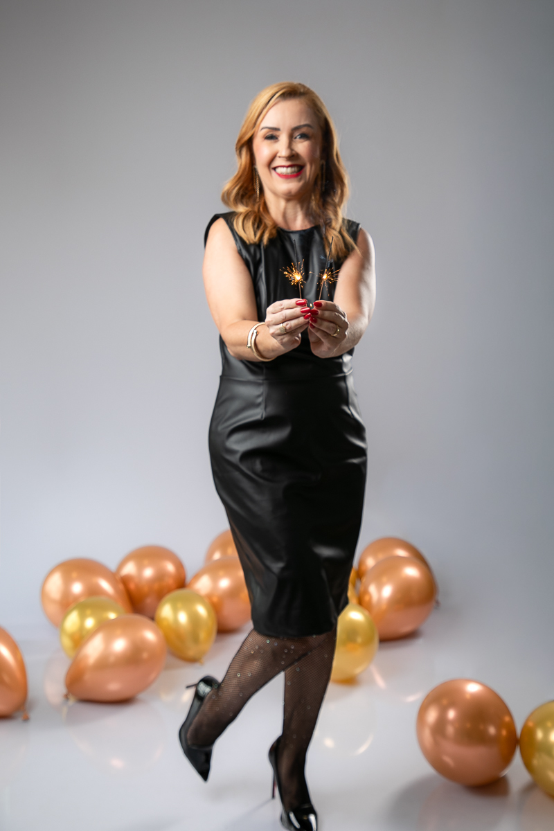 ensaio-fotografico-para-empoderamento-feminino-ensaio-fotografico-de-50-anos-ensaio-book-de-50-anos-ideia-de-poses-para-ensaio-fotografico-feminino-fotografo-de-modelo-profissional-fotografo-em-Barbacena-MG-melhor-fotografa-de-barbacena-isabela-lobato