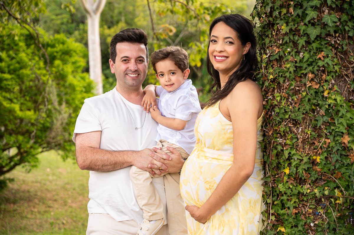 ensaio-gestante-em-barbacena-fotografa-de-gestante-isabela-lobato-fotografia-gestacao-9-meses-look-de-gestante-para-ensaio-fotografico-local-para-ensaio-externo-em-barbacena-em-barbacena-estudio-fotos-isabela-lobato-fotografia