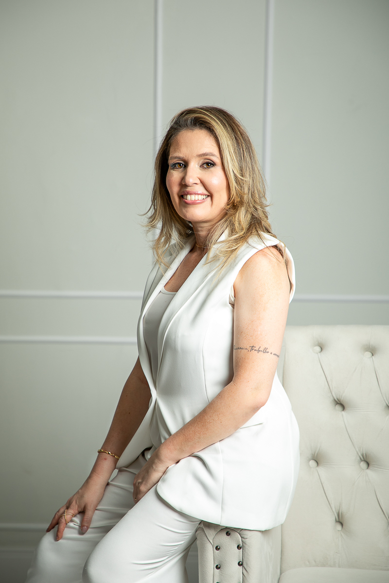 retrato-corporativo-fotos-para-perfil-profissional-de-medico-fotografo-de-retratos-corporativo-mkt-pessoal-fotos-para-medicos-foto-para-perfil-corporativo-consultorio-medico-ultrassonografia-em-barbacena-ultrassonografia- especializada-mkt-medico