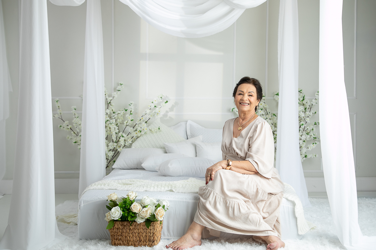 ensaio-fotografico-dia-das-maes-ensaio-dia-das-maes-cenario-do-dia-das-maes-inspiracao-de-cenario-fotografico-de-dia-das-maes-amor-de-mae-maternar-melhor-fotografo-de-barbacena-estudio-fotografico-em-barbacena-isabela-lobato-fotografia-dia-das-maes-2026