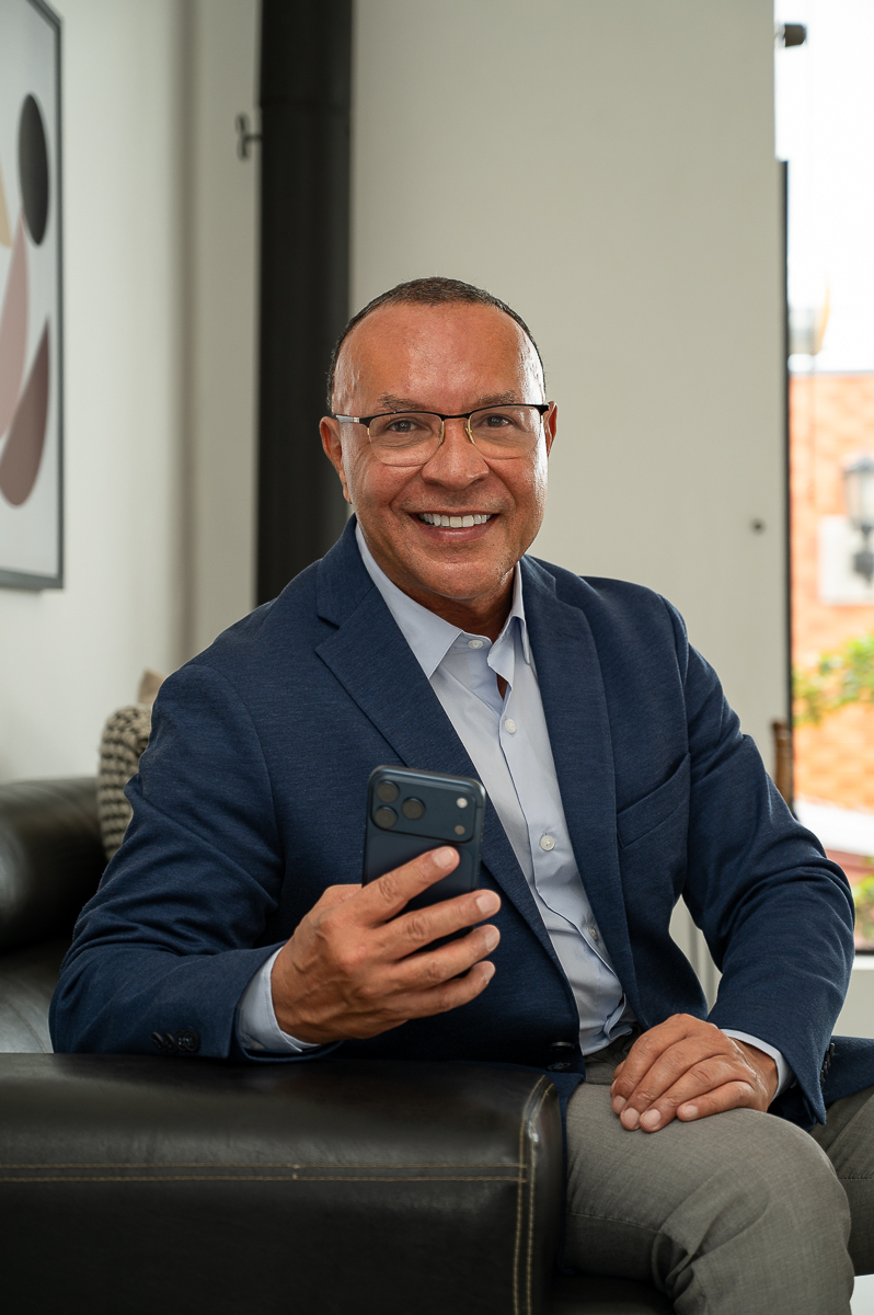 retrato-corporativo-mkt-digital-marketing-para-medico-foto-de-medico-retrato-corporativo-para-medico-fotos-para-posicionamento-digital-fotografo-de-retrato-fotografo-de-publicidade-isabela-lobato-fotografia-medico-nefrologista-barbacena-dr-andre-pimentel