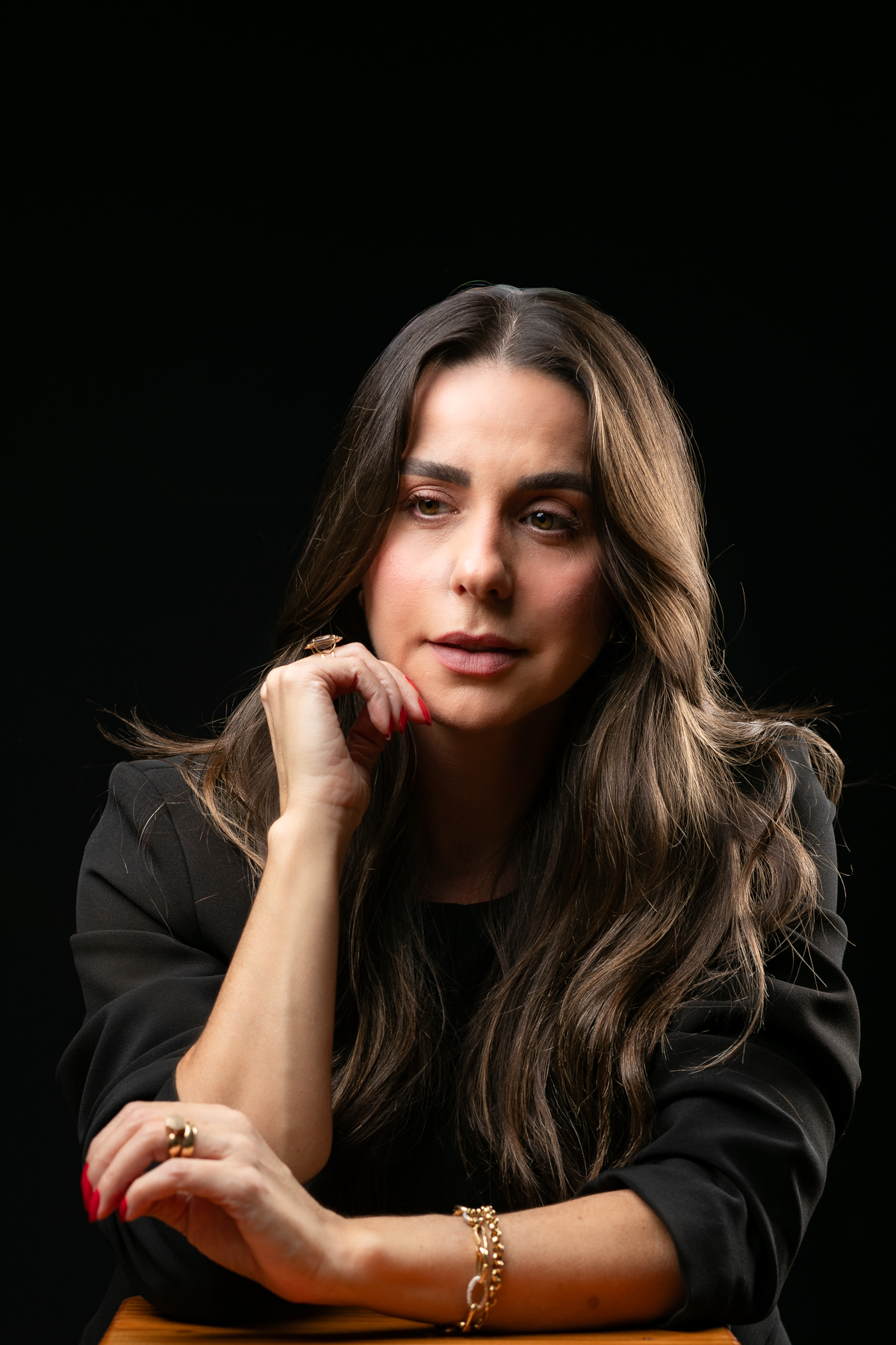 retrato-corporativo-consultora-de-modas-elegancia-sem-rotulos-curadoria-da-elegancia-imagem-e-posicionamento-retrato-corporativo-moda-e-beleza-elgancia-e-sofisticacao-fotografo-em-barbacena-mg-isabela-lobato-fotograafia