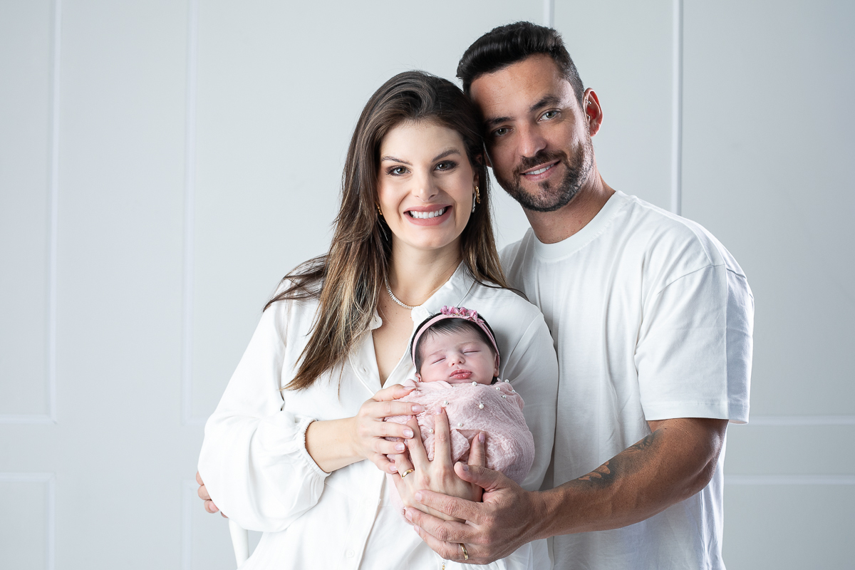 ensaio-newborn-ensaio-fotografico-de-bebe-recem-nascido-fotografa-de-recem-nascido-em-barbacena-minas-gerais-melhor-fotografa-de-conselheiro-lafaiete-barbacena-fotografa-em-alto-rio-doce-fotografa-infantil-minas-gerais-isabela-lobato-fotografia-barbacena