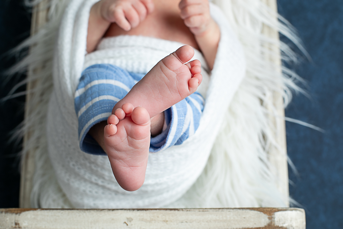 ensaio-newborn-ensaio-fotografico-de-bebe-recem-nascido-fotografa-de-recem-nascido-em-barbacena-minas-gerais-melhor-fotografa-de-conselheiro-lafaiete-barbacena-fotografa-em-alto-rio-doce-fotografa-infantil-minas-gerais-isabela-lobato-fotografia-barbacena