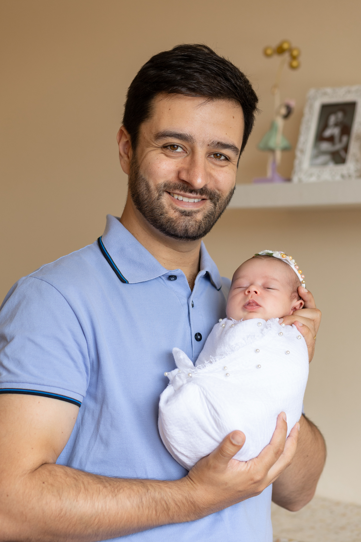 ensaio-newborn-lifestyle-ensaio-de-bebe-recem-nascido-fotografa-de-recem-nascido-em-barbacena-minas-gerais-melhor-fotografa-de-conselheiro-lafaiete-barbacena-fotografa-em-alto-rio-doce-fotografa-infantil-minas-gerais-isabela-lobato-fotografia-barbacena