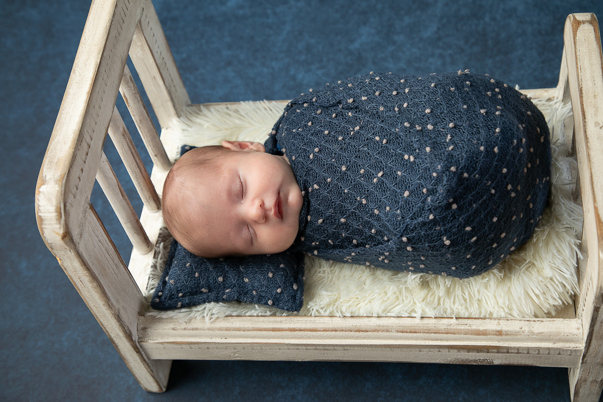 ensaio-newborn-ensaio-fotografico-de-bebe-recem-nascido-fotografa-de-recem-nascido-em-barbacena-minas-gerais-melhor-fotografa-de-conselheiro-lafaiete-barbacena-fotografa-em-alto-rio-doce-fotografa-infantil-minas-gerais-isabela-lobato-fotografia-barbacena