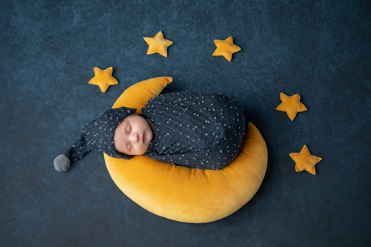 ensaio-newborn-ensaio-fotografico-de-bebe-recem-nascido-fotografa-de-recem-nascido-em-barbacena-minas-gerais-melhor-fotografa-de-conselheiro-lafaiete-barbacena-fotografa-em-alto-rio-doce-fotografa-infantil-minas-gerais-isabela-lobato-fotografia-barbacena