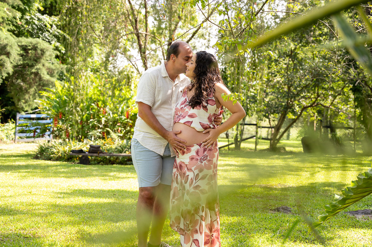 ensaio-gestante-em-barbacena-fotografa-de-gestante-isabela-lobato-fotografia-gestacao-9-meses-look-de-gestante-fazenda-do-tingua-santa-barbara-do-tugurio-mg-externo-em-barbacena-em-barbacena-estudio-fotos-isabela-lobato-fotografia