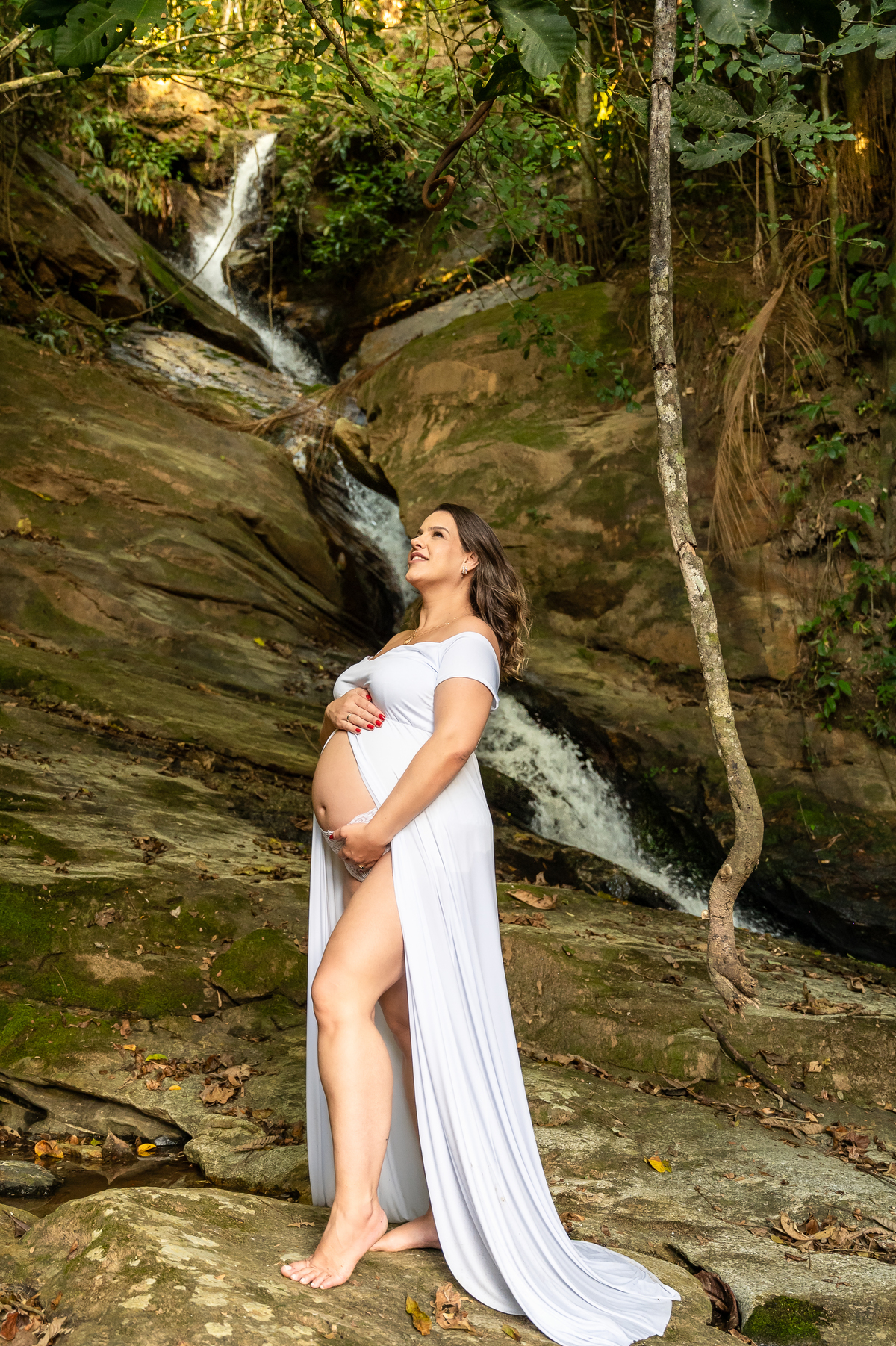 ensaio-gestante-em-barbacena-fotografa-de-gestante-isabela-lobato-fotografia-gestacao-9-meses-look-de-gestante-fazenda-do-tingua-santa-barbara-do-tugurio-mg-externo-em-barbacena-em-barbacena-estudio-fotos-isabela-lobato-fotografia
