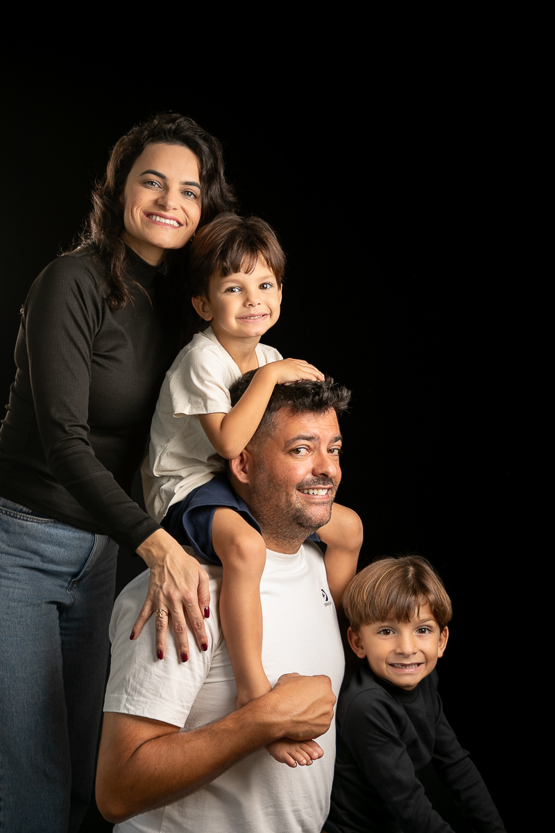 ensaio-familia-em-estudio-ensaio-de-aniversario-infantil-em-estudio-melhor-fotografa-de-barbacena-isabela-lobato-fotografia-fotografa-de-aniversario-infantil-em-barbacena-isabela-lobato-fotografia