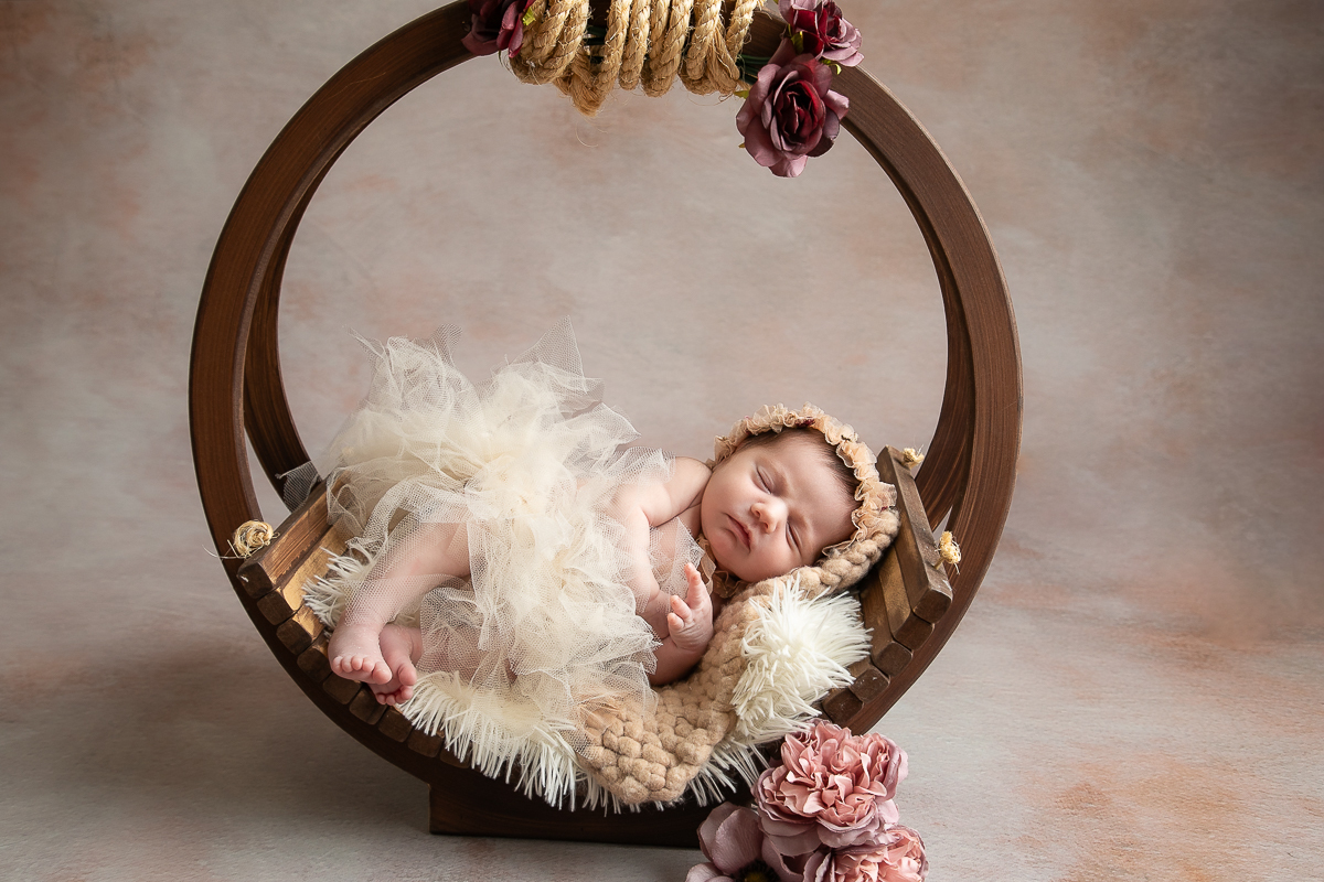 ensaio-newborn-ensaio-fotografico-de-bebe-recem-nascido-fotografa-de-recem-nascido-em-barbacena-minas-gerais-melhor-fotografa-de-conselheiro-lafaiete-barbacena-fotografa-em-alto-rio-doce-fotografa-infantil-minas-gerais-isabela-lobato-fotografia-barbacena