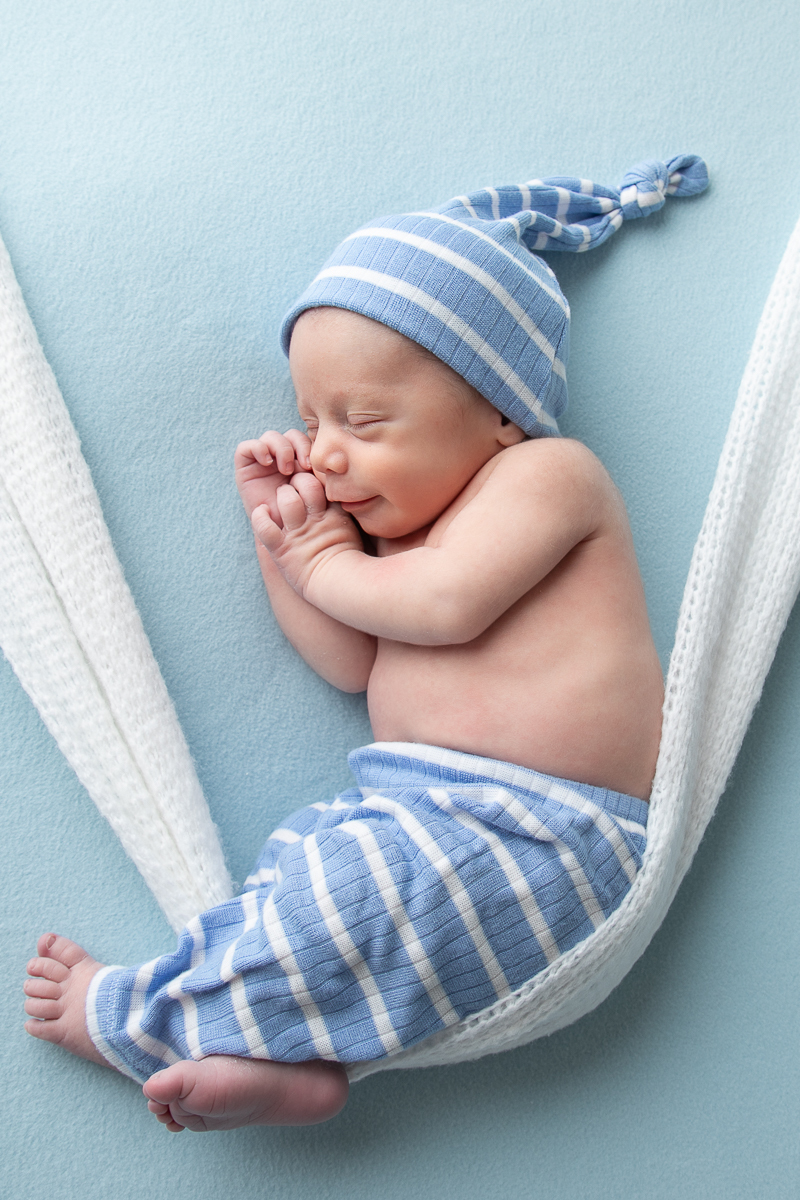 ensaio-newborn-ensaio-fotografico-de-bebe-recem-nascido-fotografa-de-recem-nascido-em-barbacena-minas-gerais-melhor-fotografa-de-conselheiro-lafaiete-barbacena-fotografa-em-alto-rio-doce-fotografa-infantil-minas-gerais-isabela-lobato-fotografia-barbacena