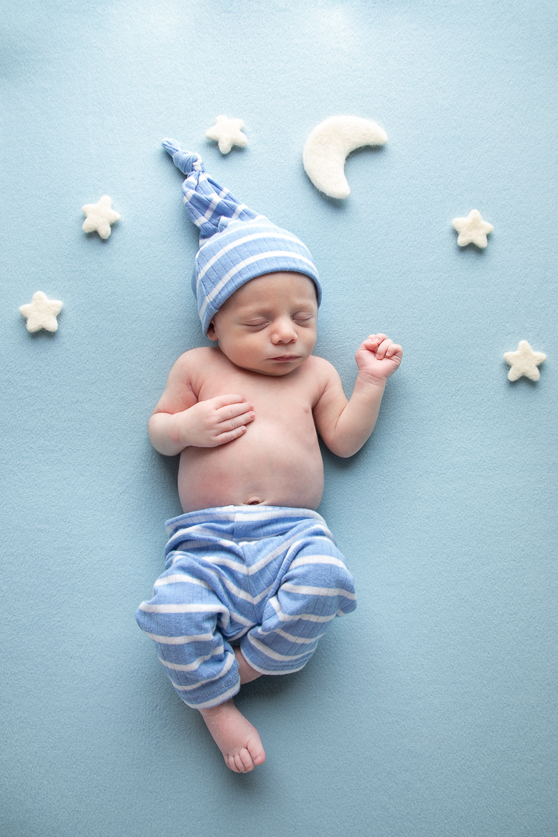 ensaio-newborn-ensaio-fotografico-de-bebe-recem-nascido-fotografa-de-recem-nascido-em-barbacena-minas-gerais-melhor-fotografa-de-conselheiro-lafaiete-barbacena-fotografa-em-alto-rio-doce-fotografa-infantil-minas-gerais-isabela-lobato-fotografia-barbacena