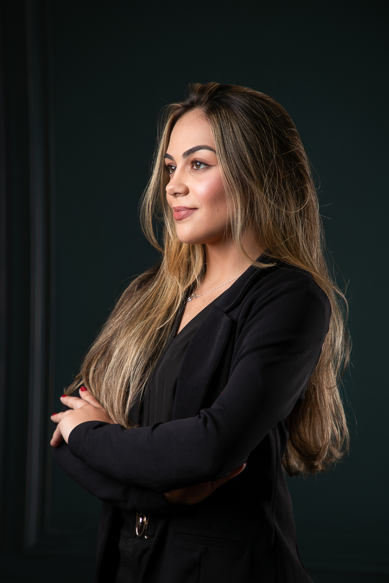 advogados-em-barbacena-escritorio-de-advocacia-tatiane-costa-e-advogados-associados-posicionamento-de-imagem-de-advogados-fotografa-especializada-em-retratos-corporativos-isabela-lobato-fotografia-em-barbacena-e-regiao
