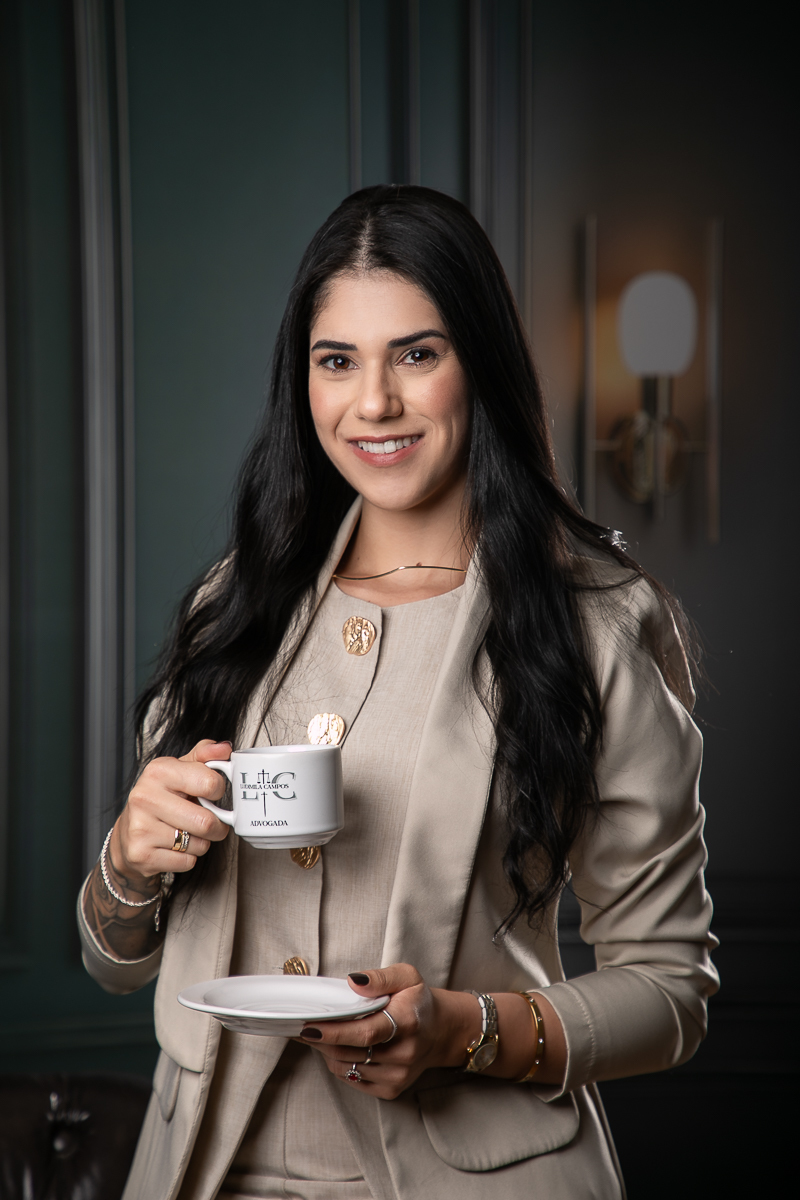 advogados-em-barbacena-escritorio-de-advocacia-tatiane-costa-e-advogados-associados-posicionamento-de-imagem-de-advogados-fotografa-especializada-em-retratos-corporativos-isabela-lobato-fotografia-em-barbacena-e-regiao