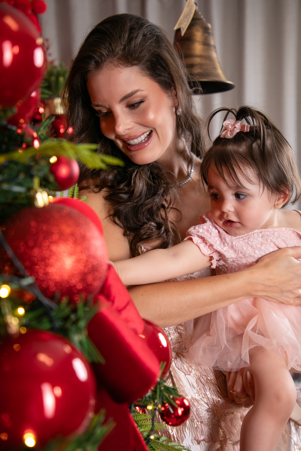 ensaio-fotografico-de-natal-2026-ideia-de-cenario-fotografico-de-natal-cenario-lindo-de-natal-tendencias-natal-2026-ideia-de-arvores-de-natal-ideia-de-fotos-de-natal-papai-noel-2026-luzes-de-natal-ensaio-fotografico-de-natal-em-barbacena-e-regiao-minas-ge