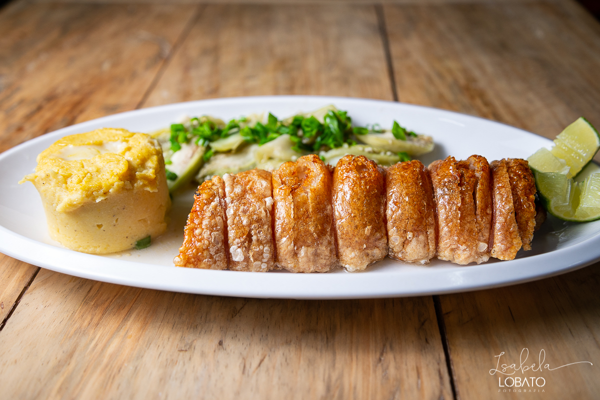 Resenha Bar_bruschetta de porco_angu_jiló_limão_De Bar em em Bar Barbacena