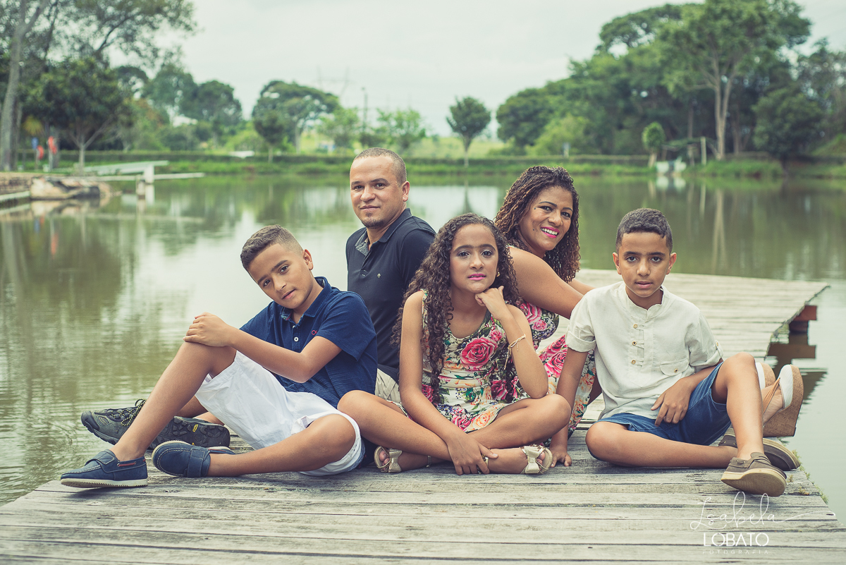 Ensaio-familia-barbacena-fotografia-de-familia-dia-internacional-da-familia-isabela-lobato-fotografia-aabb-barbacena