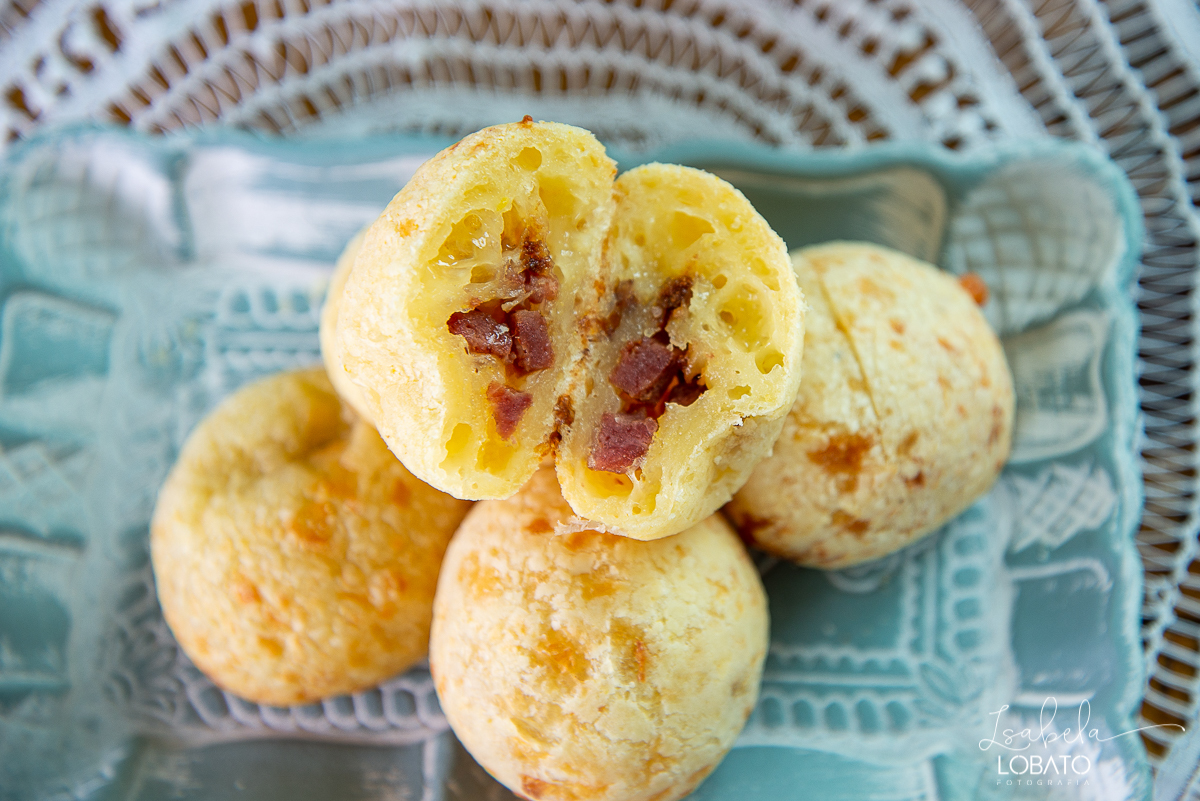 pao-de-queijo-com-pernil-barbacena-minas-gerais-foto-de-pao-de-queijo-coquetel-fotografia-gourmet-isabela-lobato-fotografia